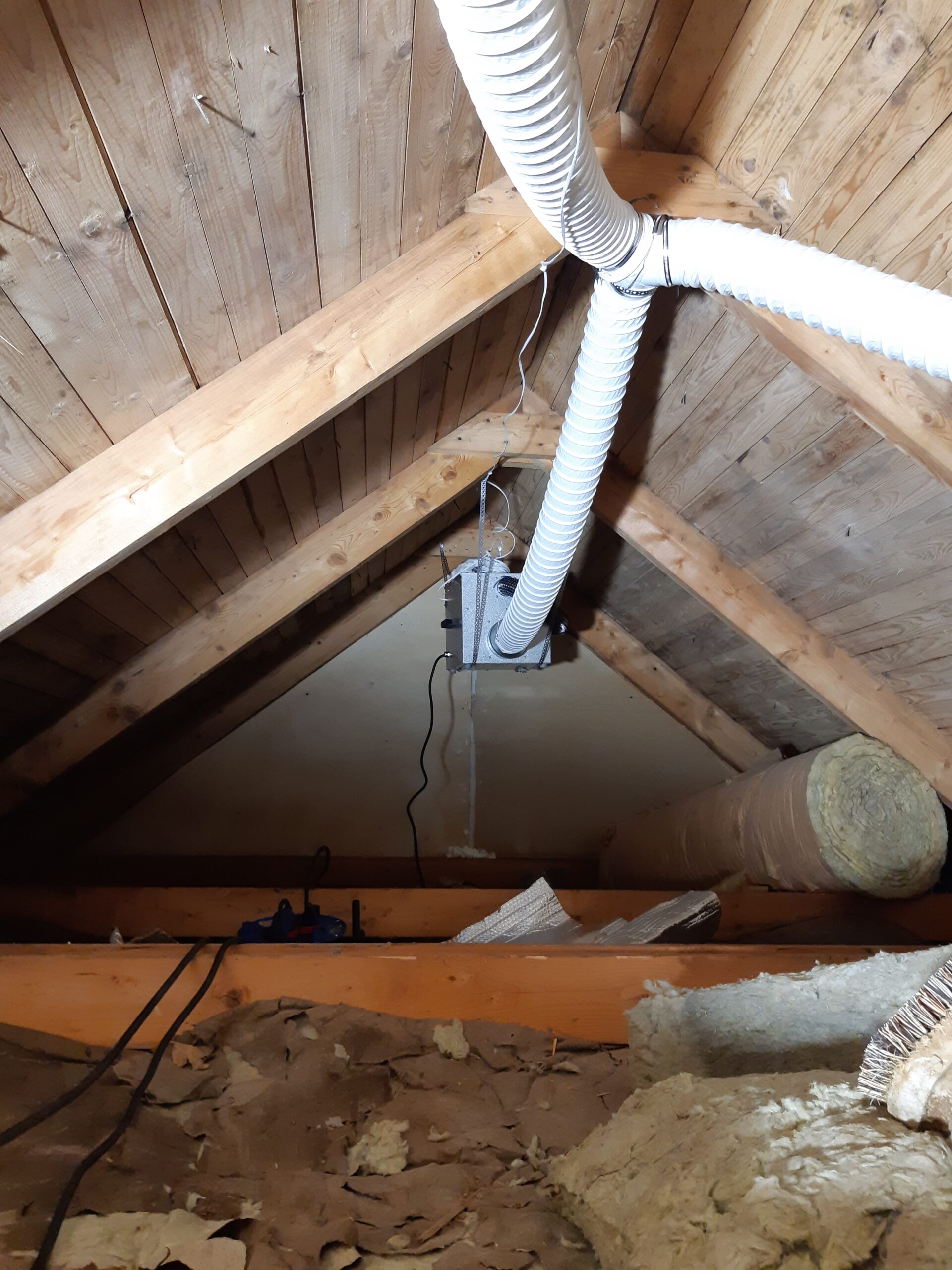 Avfuktning av garage i Stockholm